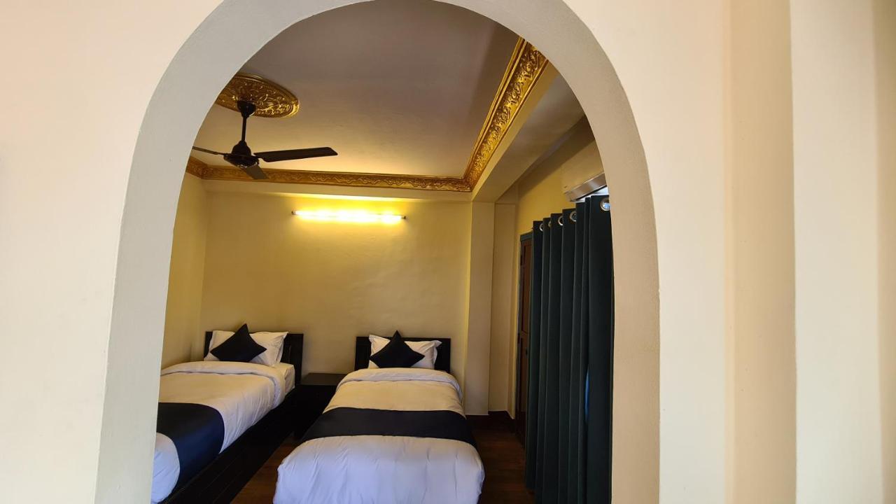 Temple Town Inn Katmandu Zewnętrze zdjęcie